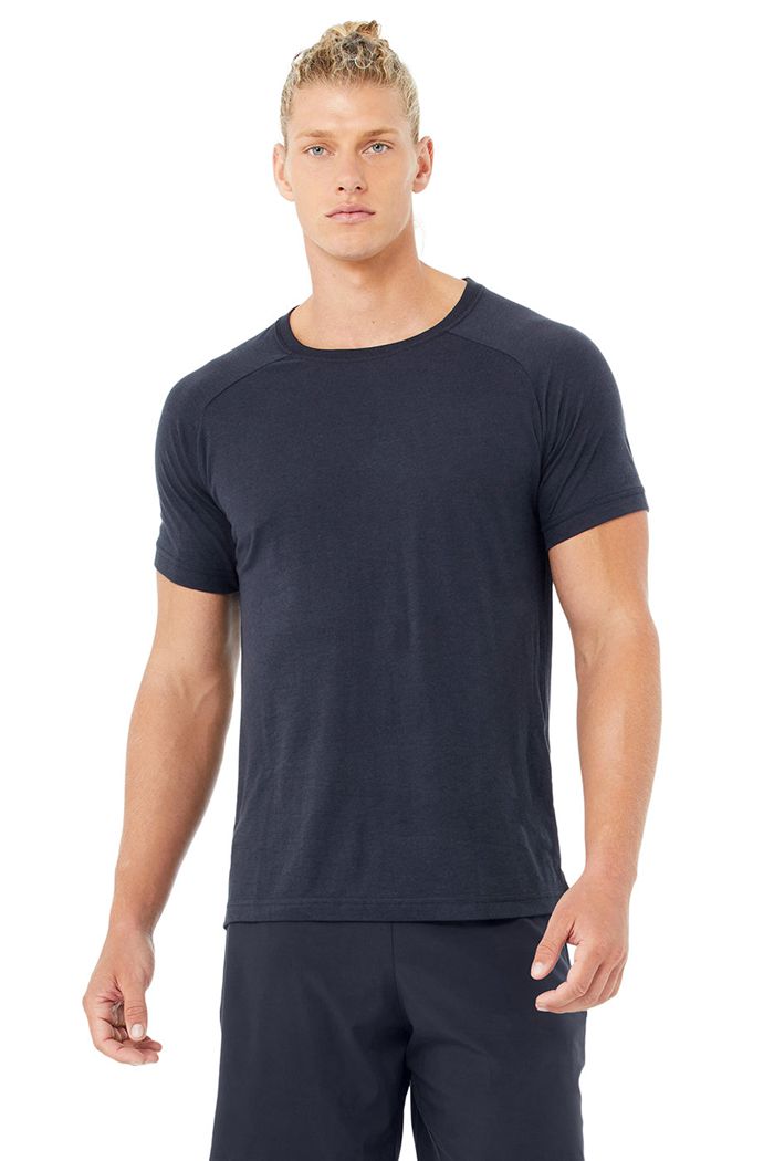 Alo Yoga The Triumph Crew Neck Tee Short Sleeve Herr Svarta | 2794658-GB