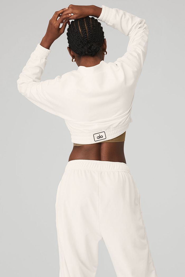 Alo Yoga Cropped Prizewinner Jacka Dam Vita | 4057136-YJ