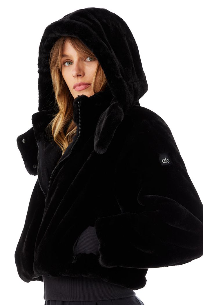 Alo Yoga Faux Fur Foxy Jacka Dam Svarta | 7152043-NY