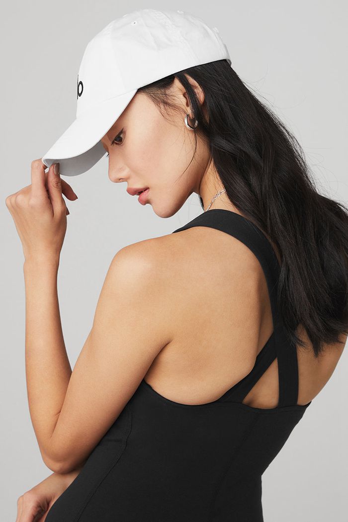 Alo Yoga Off-Duty Cap Dam Vita Svarta | 9870263-EJ