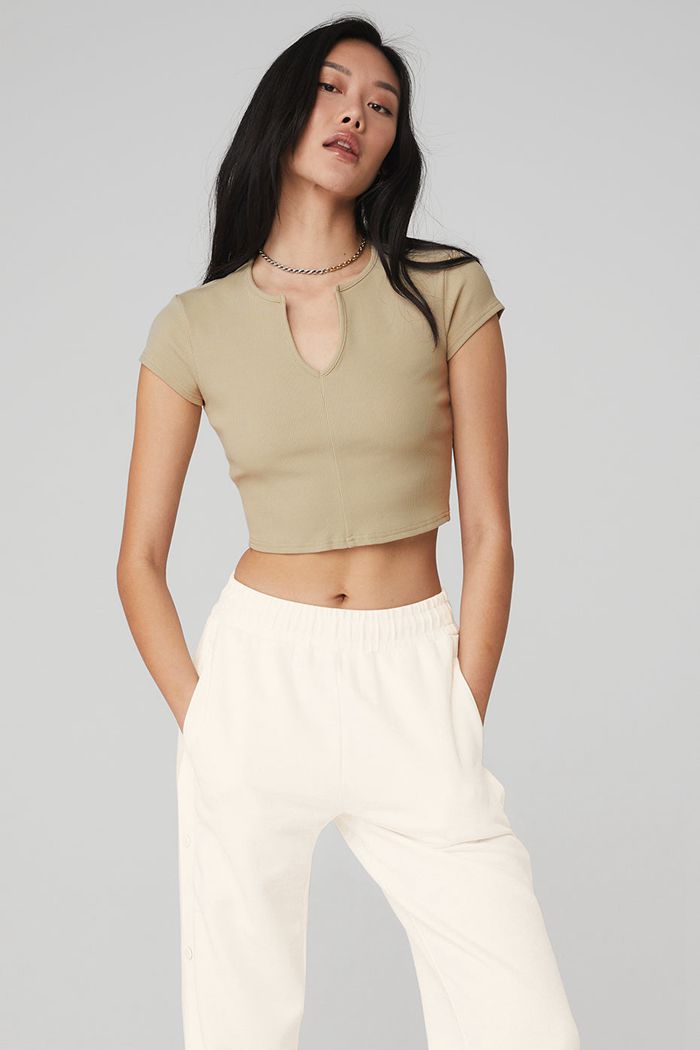 Alo Yoga Ribbed Cropped Savvy Short Sleeve Dam Bruna | 2609814-WK