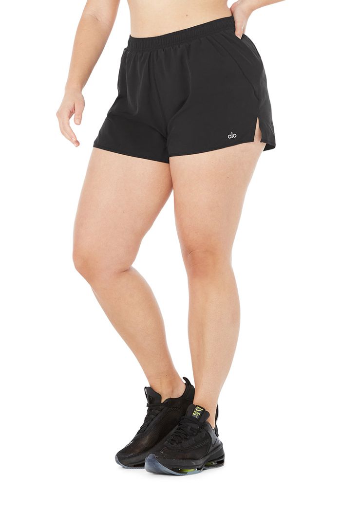 Alo Yoga Stride Löpar Short Dam Svarta | 2796148-CN