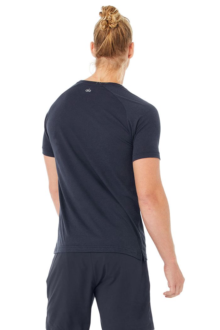 Alo Yoga The Triumph Crew Neck Tee Short Sleeve Herr Svarta | 2794658-GB