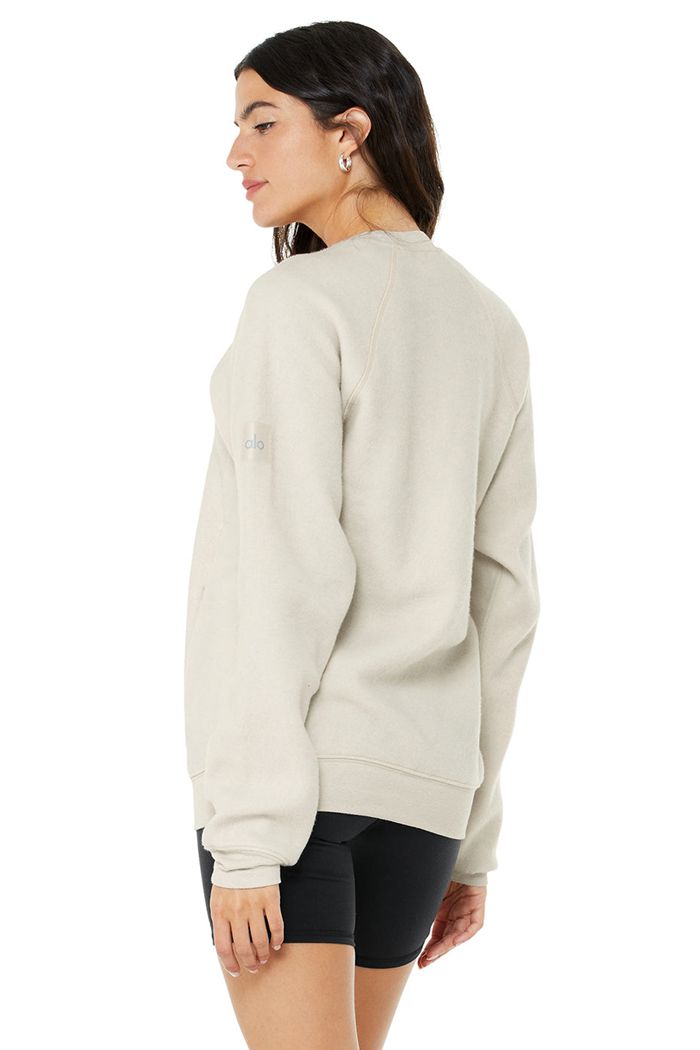 Alo Yoga Triumph Crew Neck Sweatshirt Long Sleeve Dam Beige | 1708634-BU